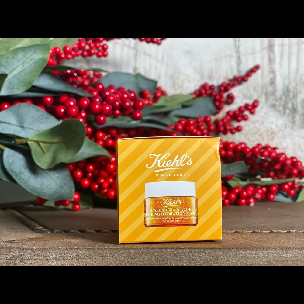 Kiehl's Calendula Aloe Soothing Hydration Masque